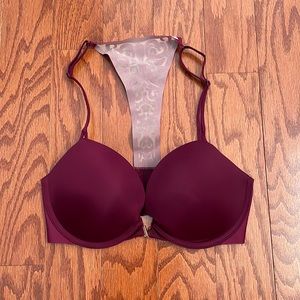 Victoria’s Secret Racerback Plunge Bra 32D